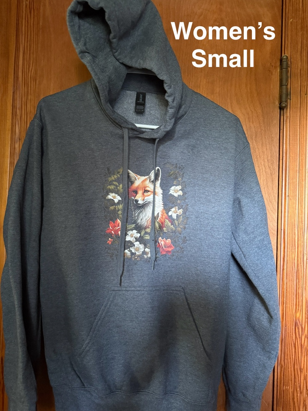Gildan Gray Hoodie with Fox and Floral Graphic - Women’s Small